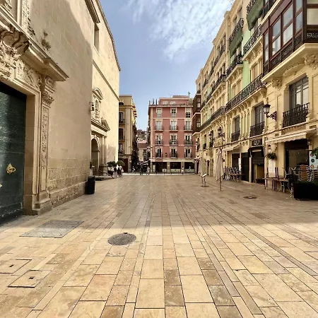 Apartment Cozy San Cristobal In Heart Of Alicante
